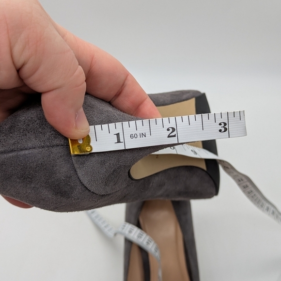 Cole Haan grey leather rhinestone accent point toe heel 8.5 - Picture 12 of 12